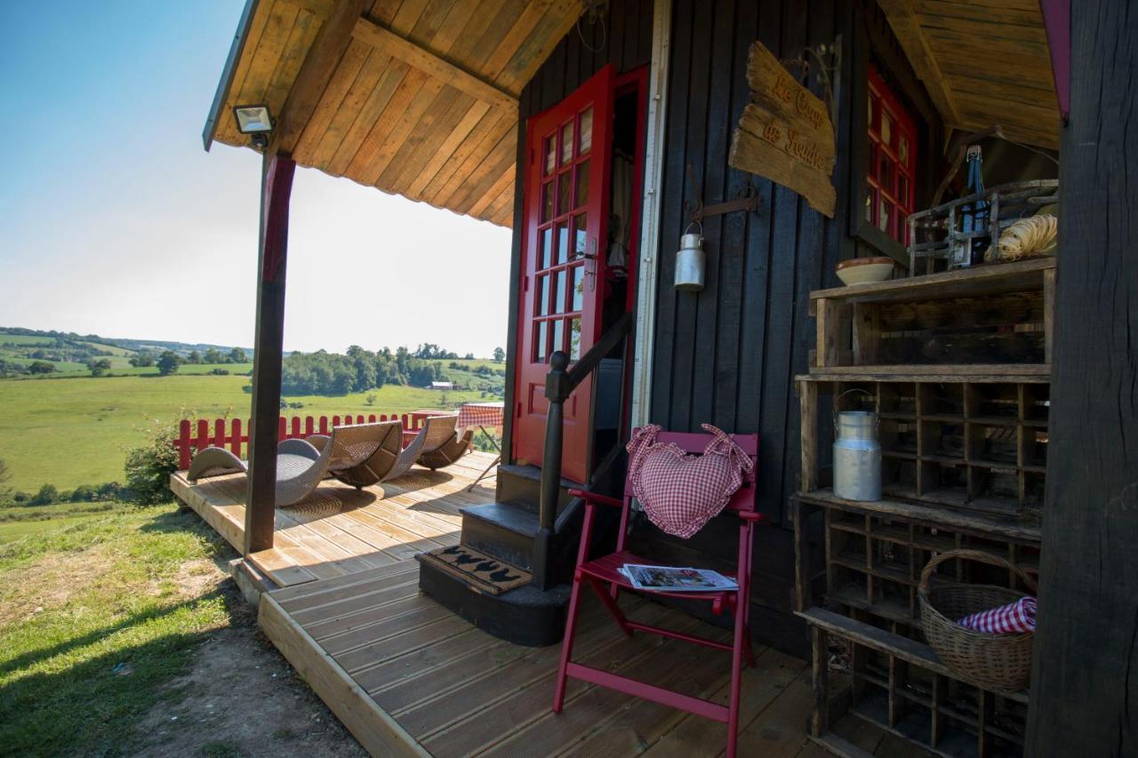 Gite Insolite "Le Coup De Foudre" Sa Vue Panoramique Vimoutiers Bagian luar foto